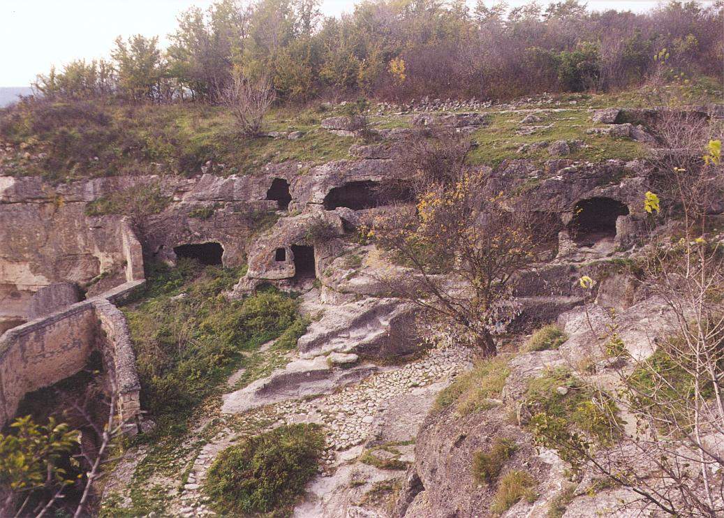 cr-oct97-o_caves.JPG